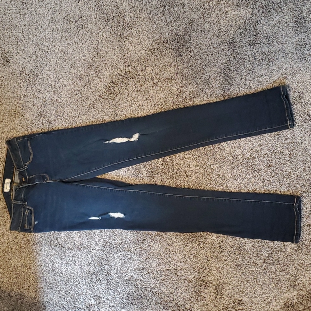 Bullhead size 3 regular dark wash skinny jeans